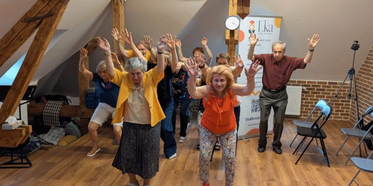 CLUBUL DE TEATRU, MUZICĂ ȘI FILM AL PENSIONARILOR